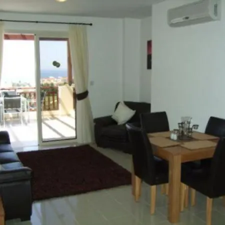 Marina Hilltop Apartment