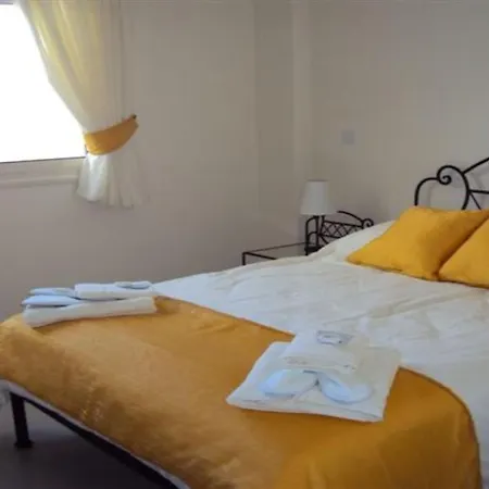 Marina Hilltop Apartment *